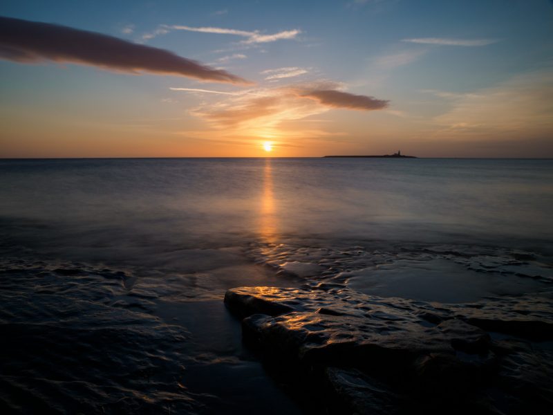 Sunrise on Coquet Island shot on a one-to-one bespoke photography workshop