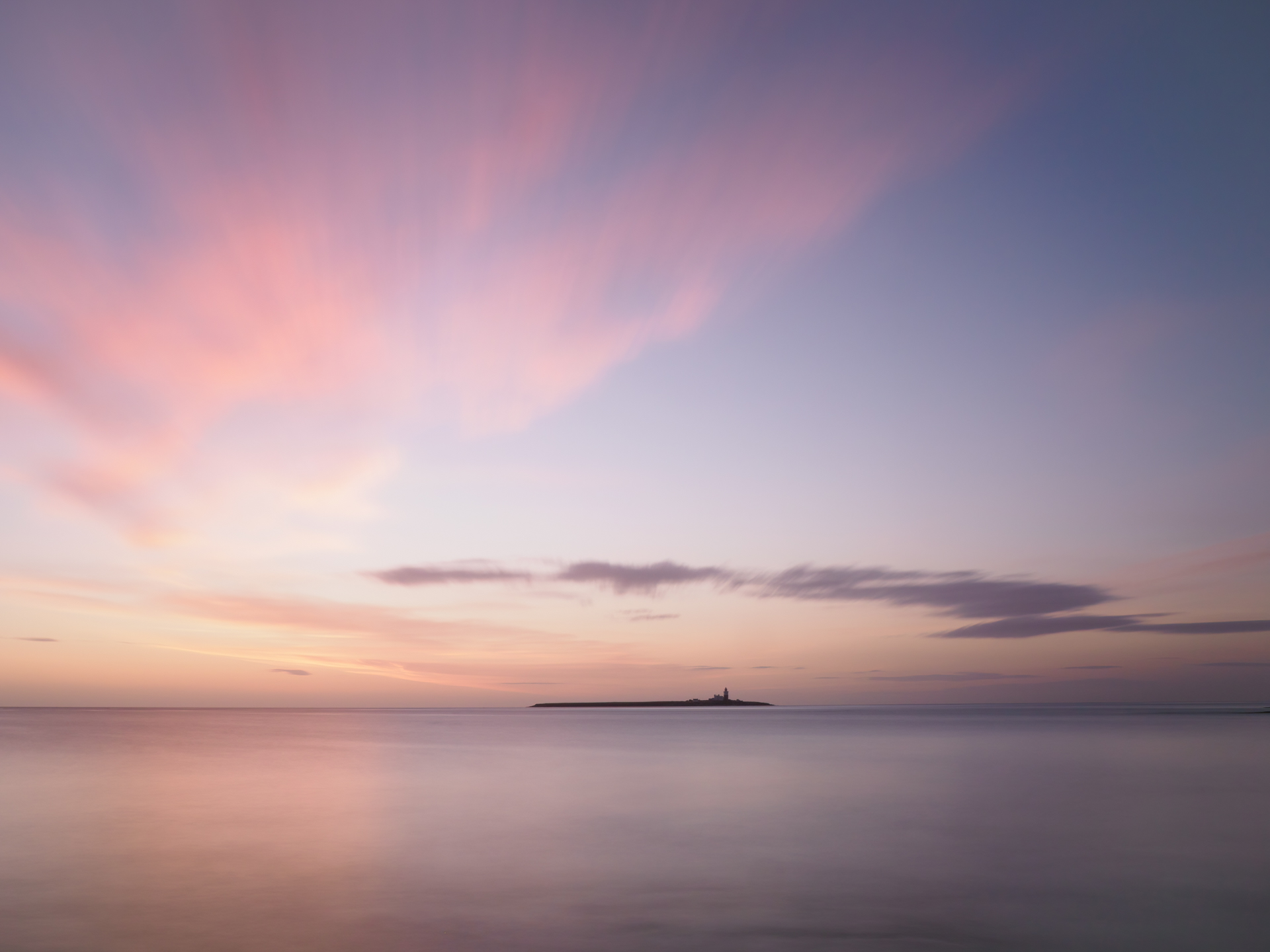 Photography Fundamentals Course picture. Coquet Island at Dawn,